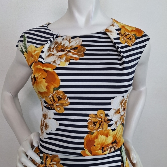 Enfocus Studio Black White Striped Floral Skater Style Dress Size 14 - Picture 2 of 8